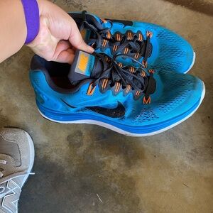 Nike Vibrant Blue and Black Athletic Shoes